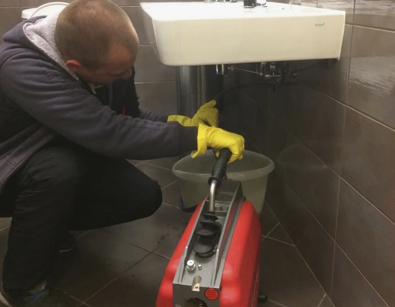 Mutfak Açma -   En Yakın Su Tesisatçısı - Gider Açma 7/24 Açik